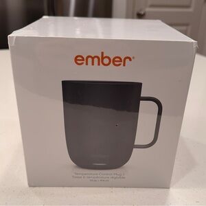 New in Box Ember Temperature Control Mug 2 - Black
